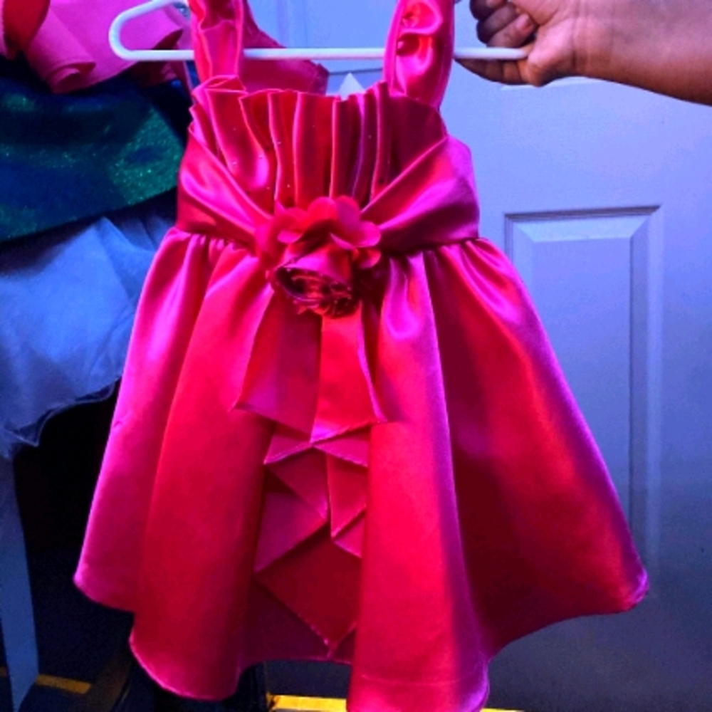 I'm selling dresses